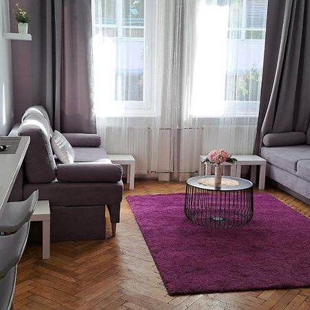 Sweet 16 Apartment In The Party District Budapest Luaran gambar