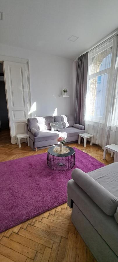 Sweet 16 Apartment In The Party District Budapest Luaran gambar