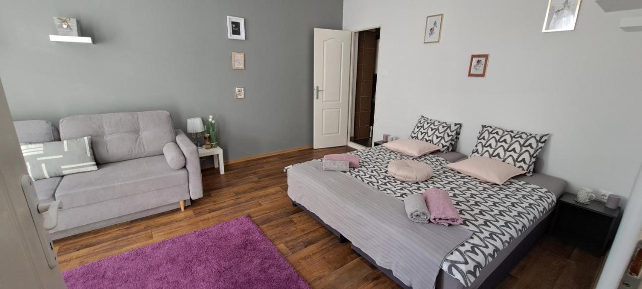 Sweet 16 Apartment In The Party District Budapest Luaran gambar